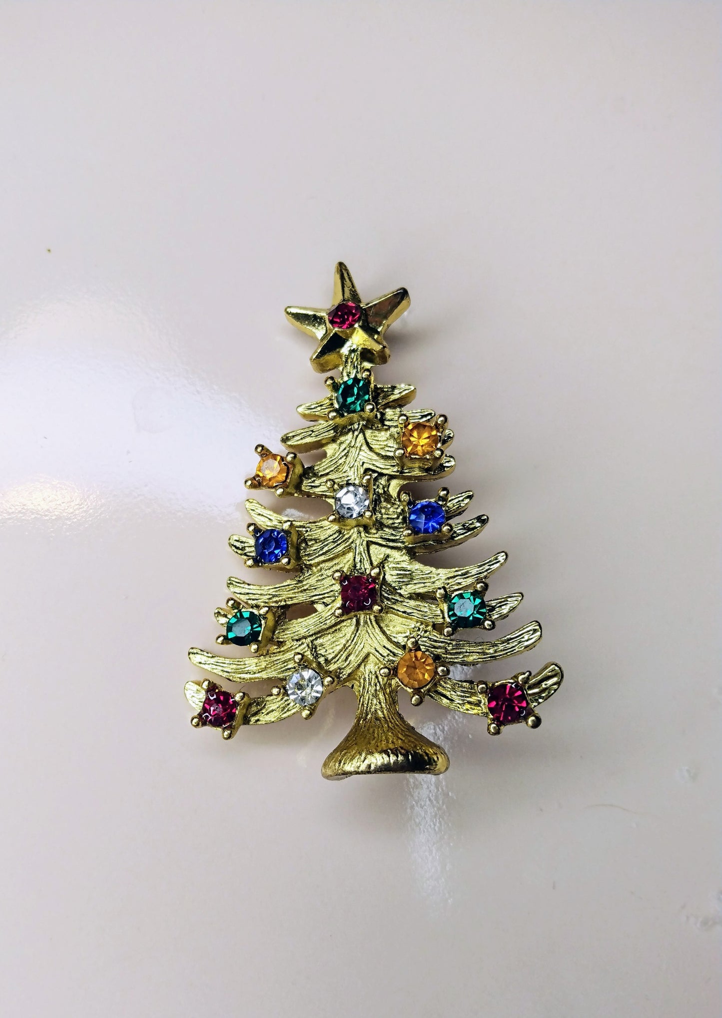 Vintage Christmas tree brooch